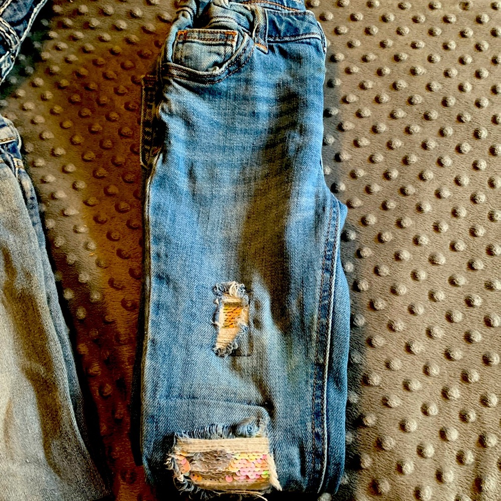Girls size 7, cat and Jack skinny jeans